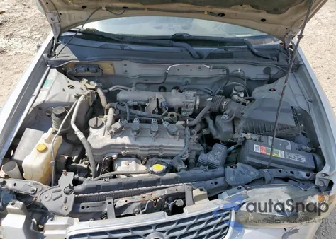 2004 Nissan Sentra 1.8 z USA, uszkodzony, nr VIN 3N1CB51D94L875823